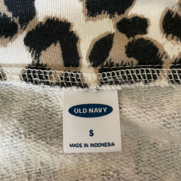 ⚡️ Old Navy Leopard Zip Up Drawstring Sweatshirt ~ Size S ⚡️ - Picture 3 of 3